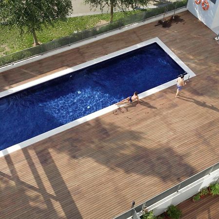 1217 - Pool And Beach Nice Apartment II Барселона Екстериор снимка