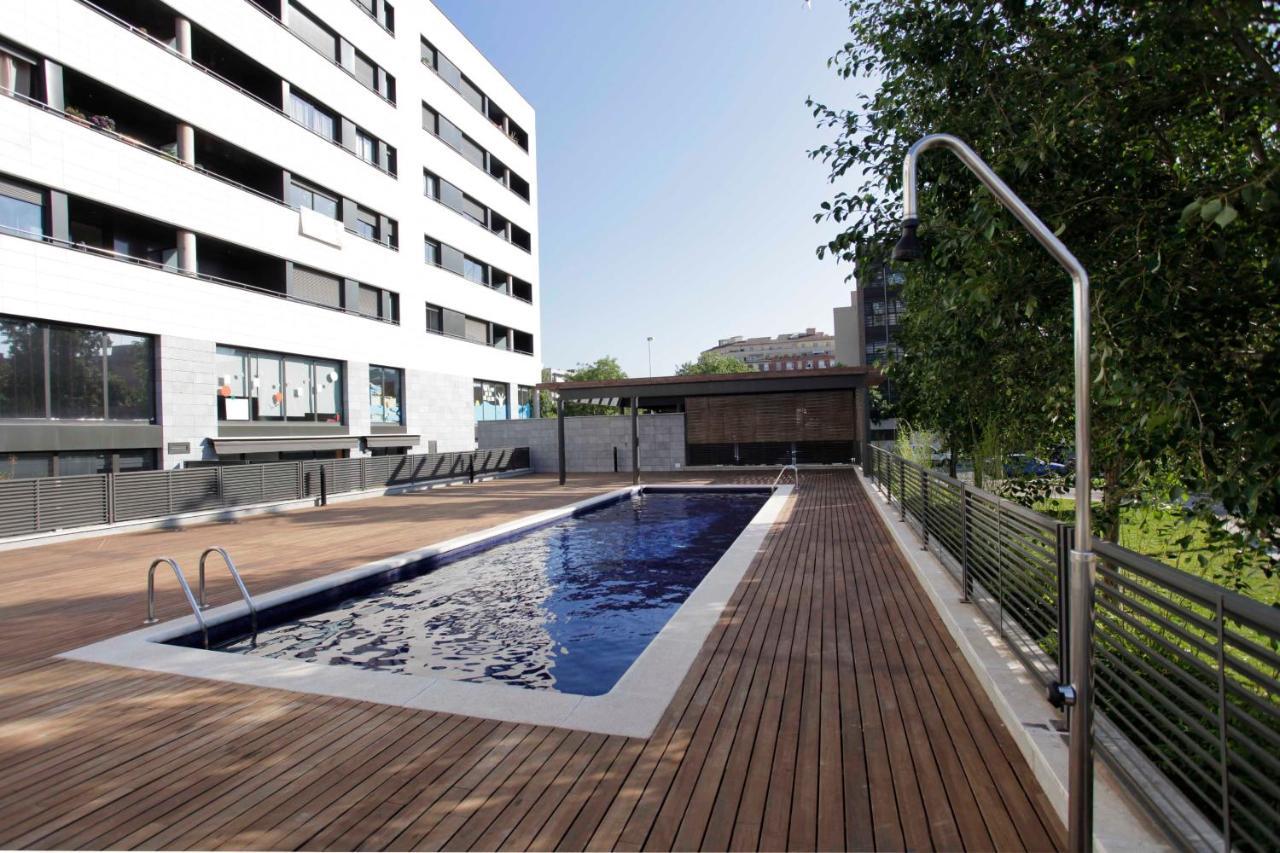 1217 - Pool And Beach Nice Apartment II Барселона Екстериор снимка