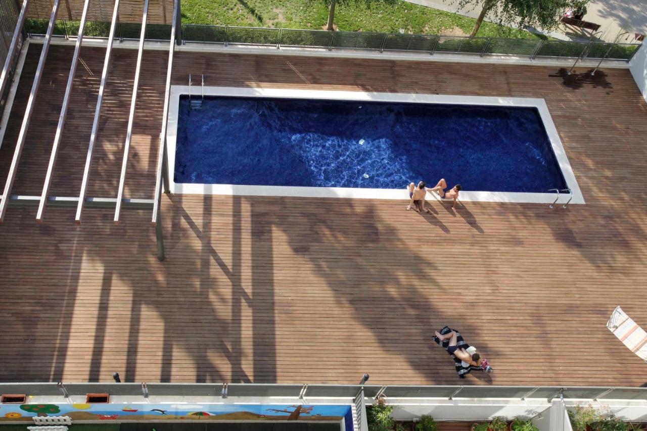 1217 - Pool And Beach Nice Apartment II Барселона Екстериор снимка