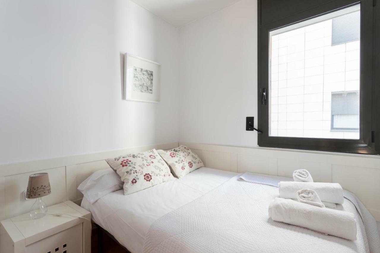 1217 - Pool And Beach Nice Apartment II Барселона Екстериор снимка