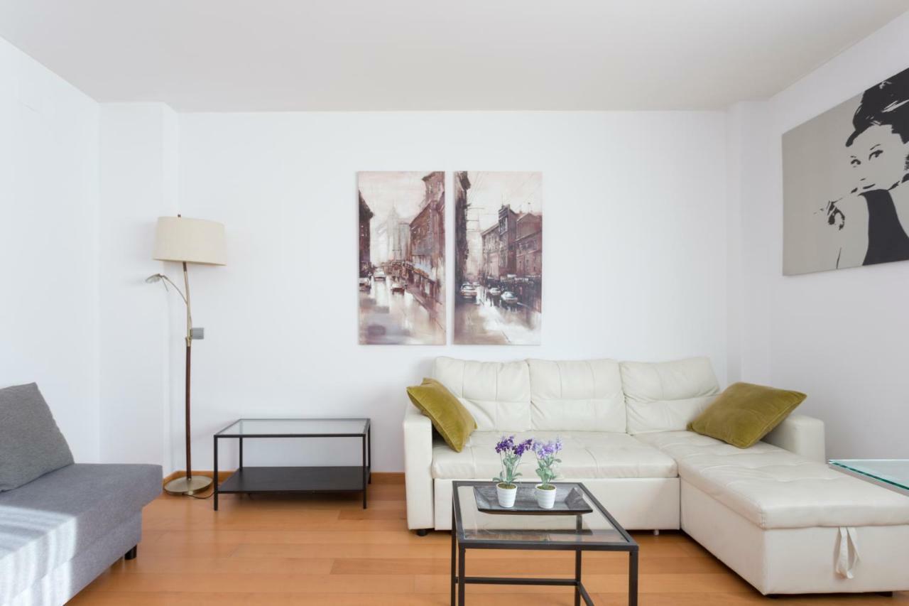 1217 - Pool And Beach Nice Apartment II Барселона Екстериор снимка